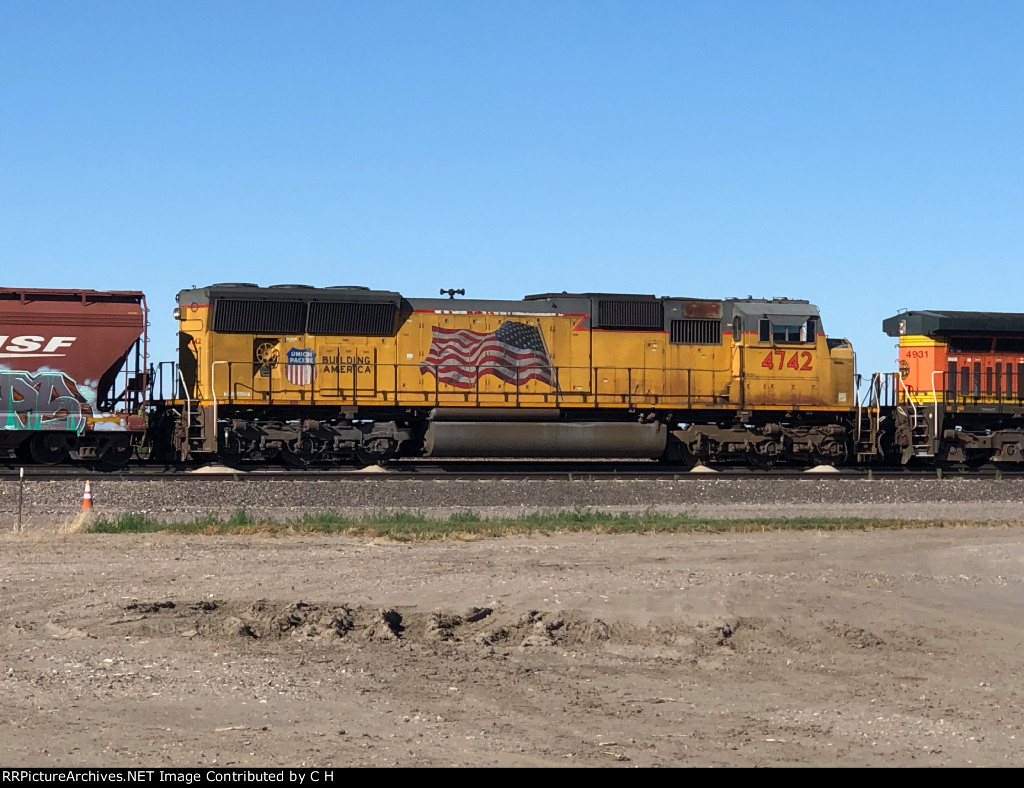 UP 4742